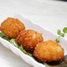 CROQUETAS DE RAPE CON GAMBA